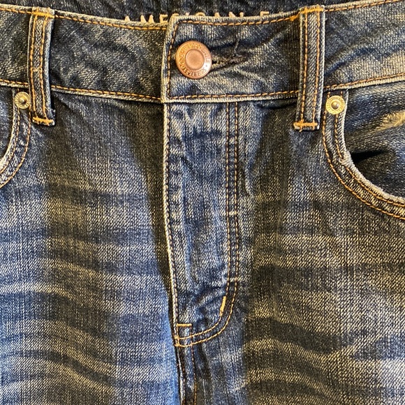 NWT American Eagle Women’s 8 Long Distressed Tom Girl Jeans - Picture 4 of 9